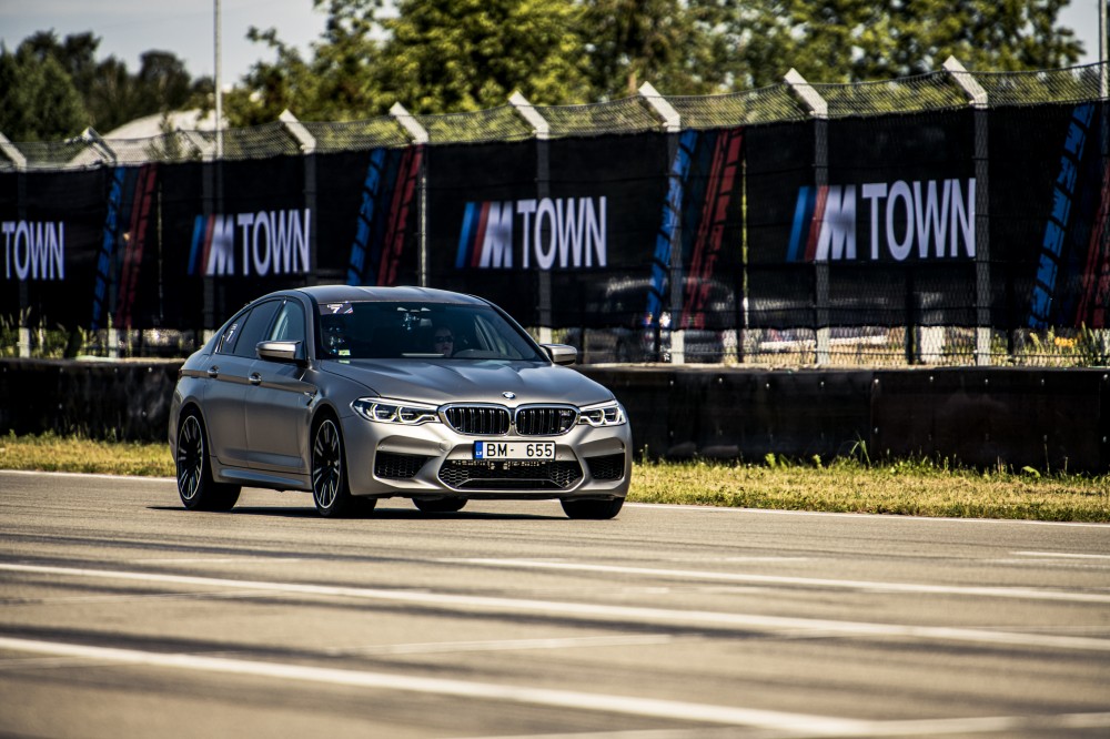 BMW „Bikernieki“ lenktynių trasoje