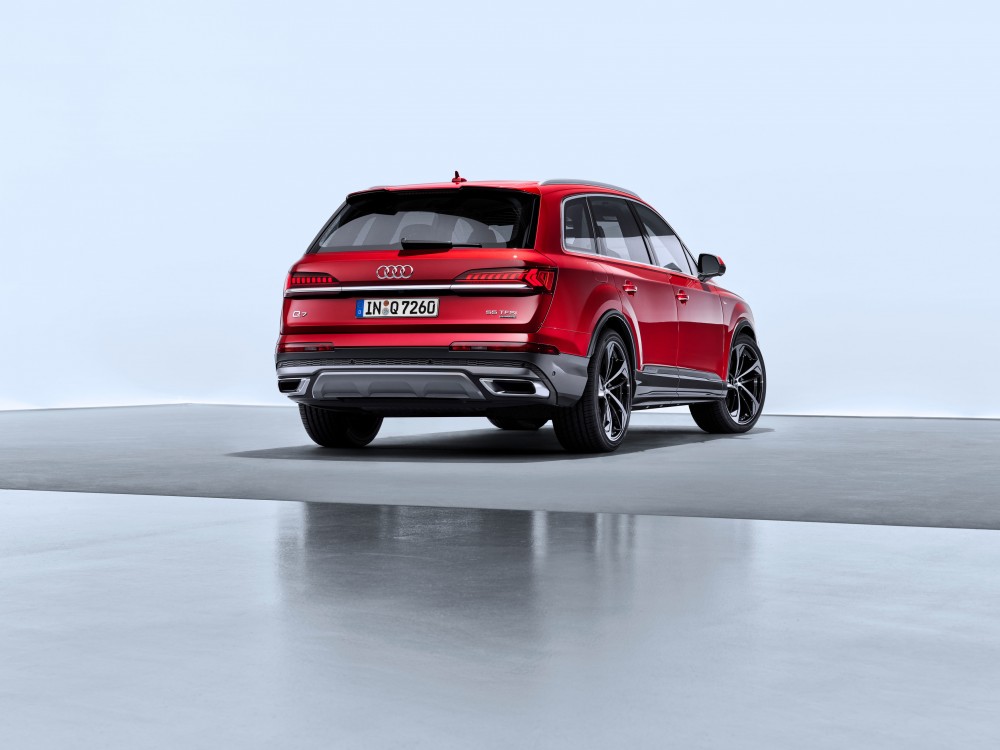 Atnaujintas Audi Q7