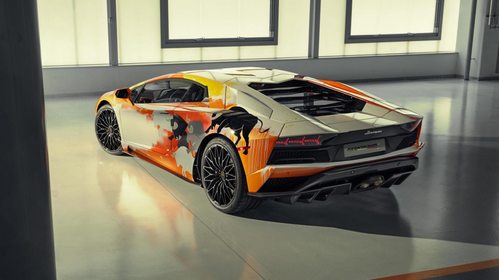 Išdailintas Lamborghini Aventador