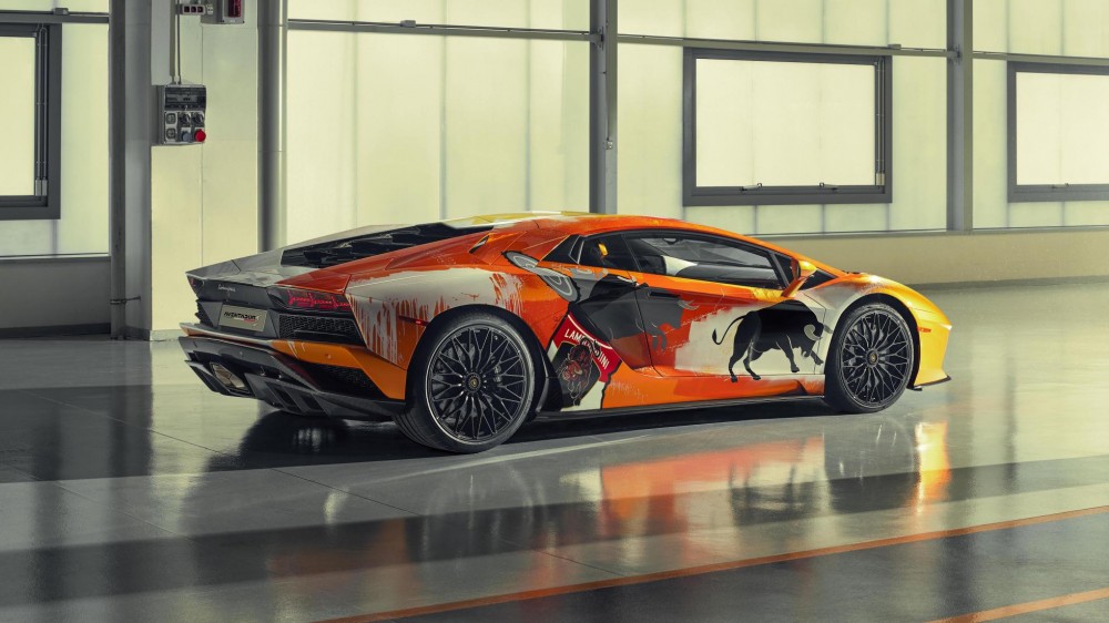 Išdailintas Lamborghini Aventador
