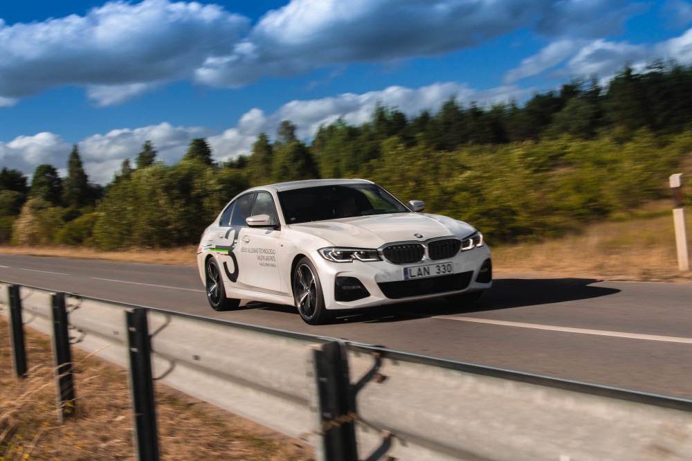 Naujos kartos BMW 3 serija