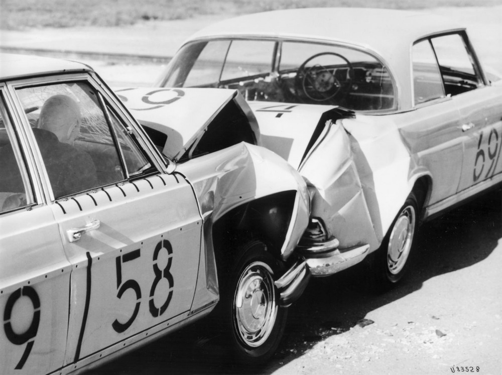 „Mercedes-Benz“ saugumo bandymai