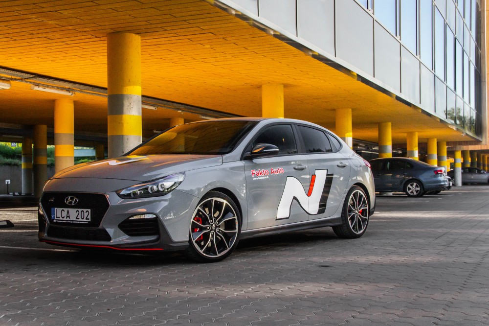 Hyundai i30 Fastback N testas