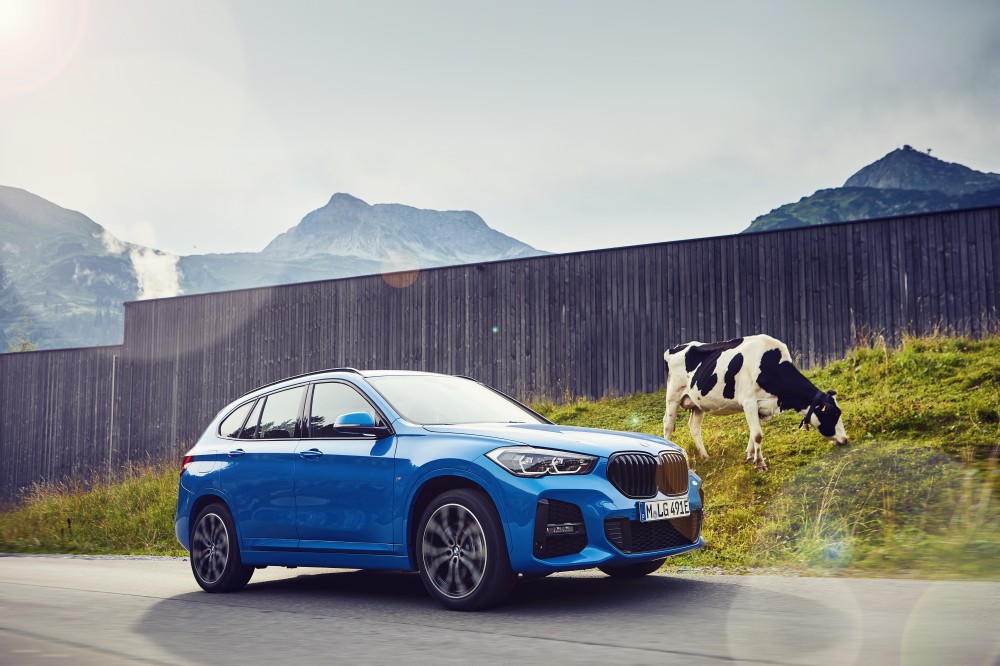 Hibridiniai BMW X1 ir BMW X2