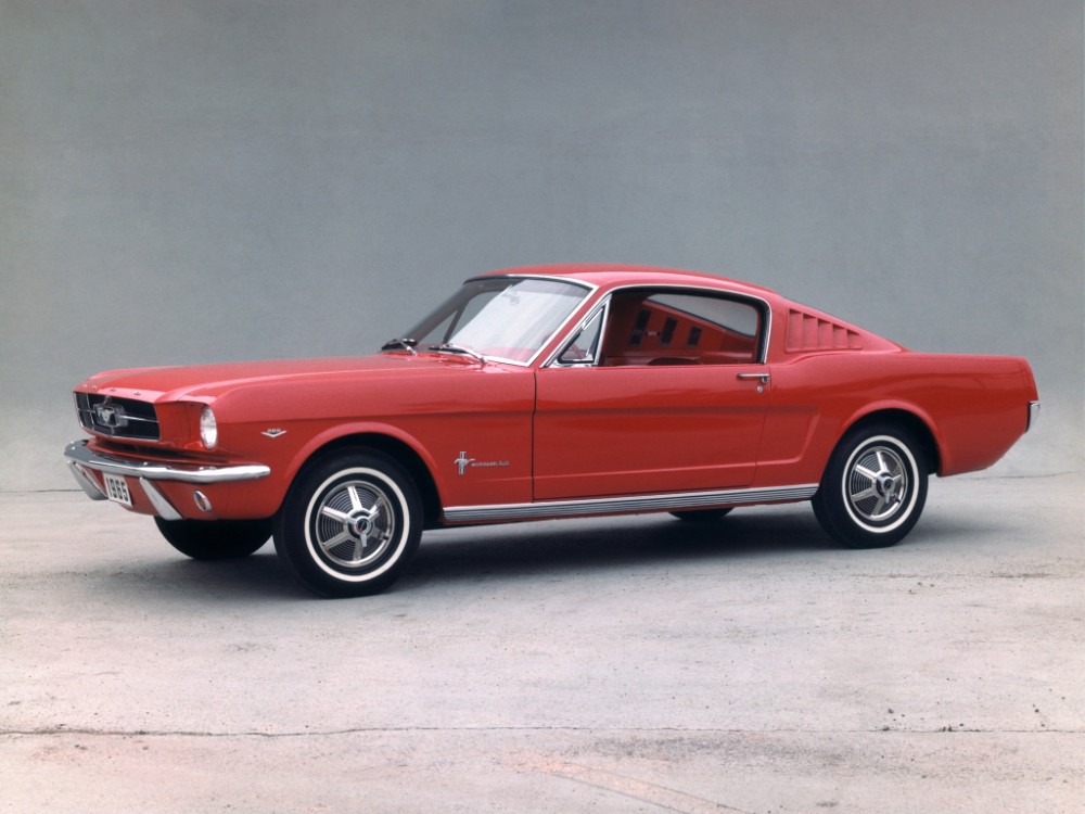 Pirmos kartos Ford Mustang Fastback