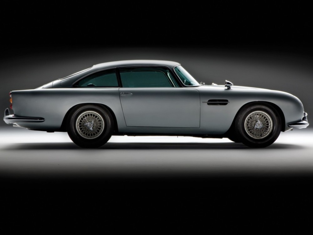 Džeimso Bondo automobilis – Aston Martin DB5