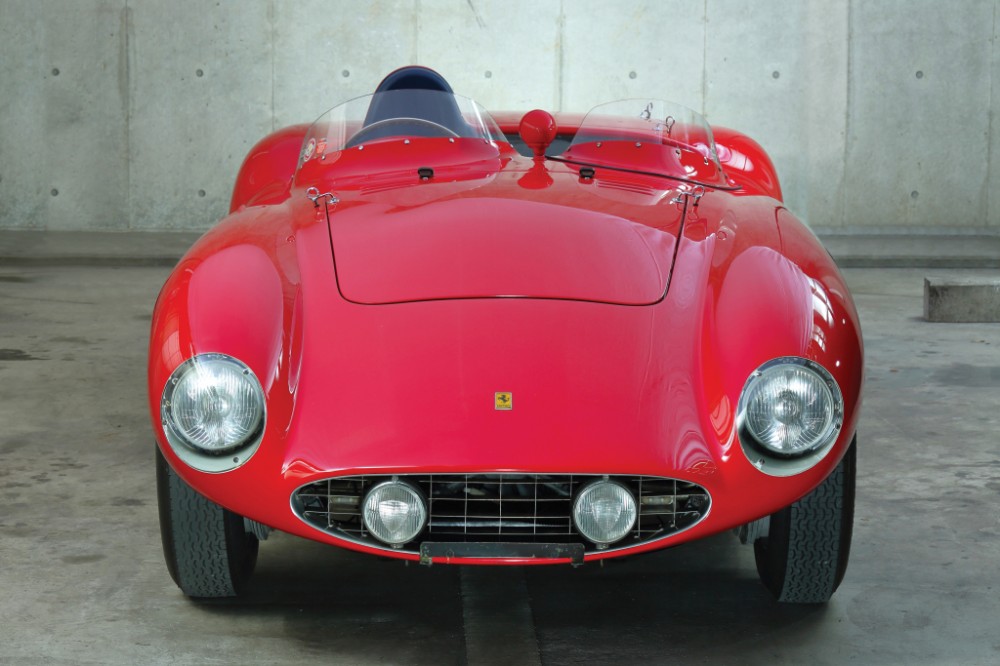 Ribotos laidos Ferrari 750 Monza Spyder 