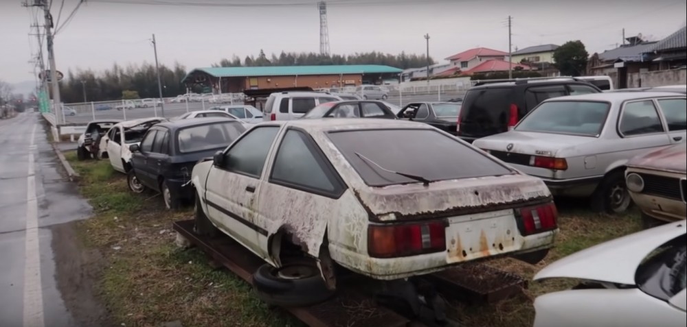 Japoniškų automobilių sąvartynas