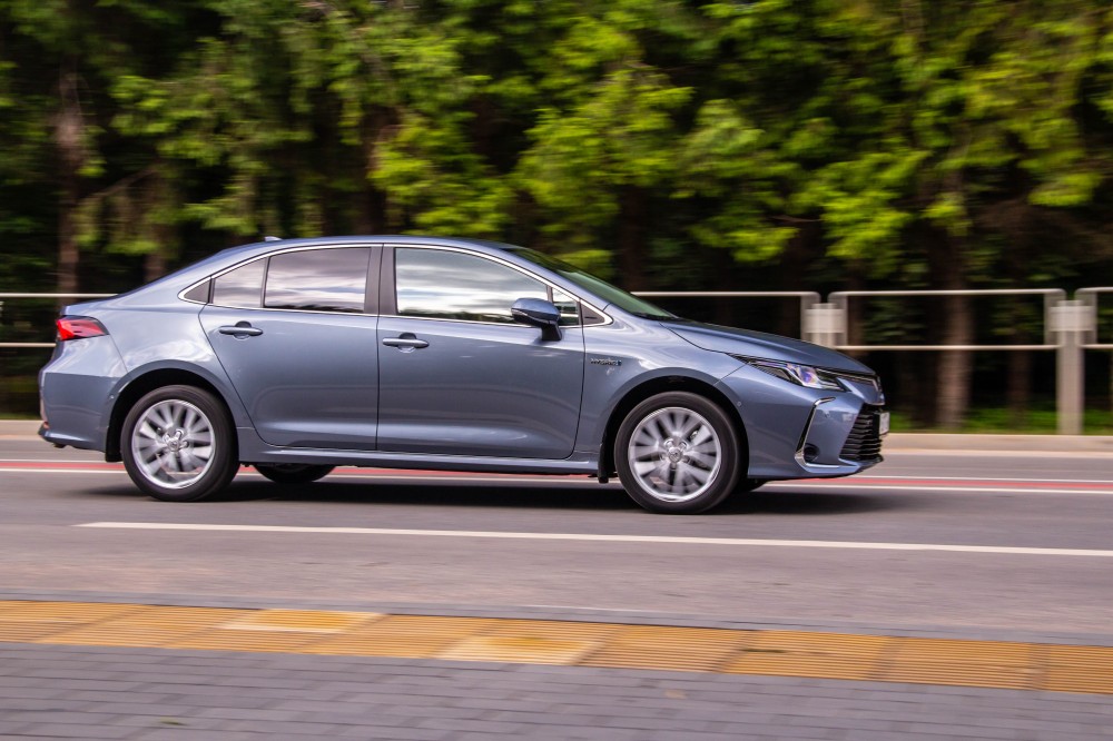 Toyota Corolla 1.8 Hybrid Luxury Plus