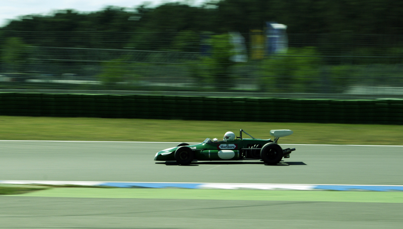 Hockenheimring trasoje matyti automobiliai