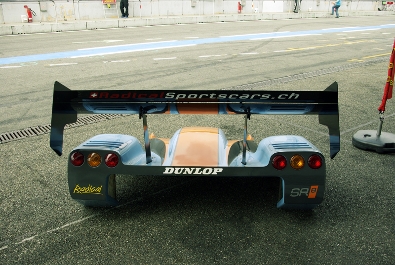 Hockenheimring trasoje matyti automobiliai