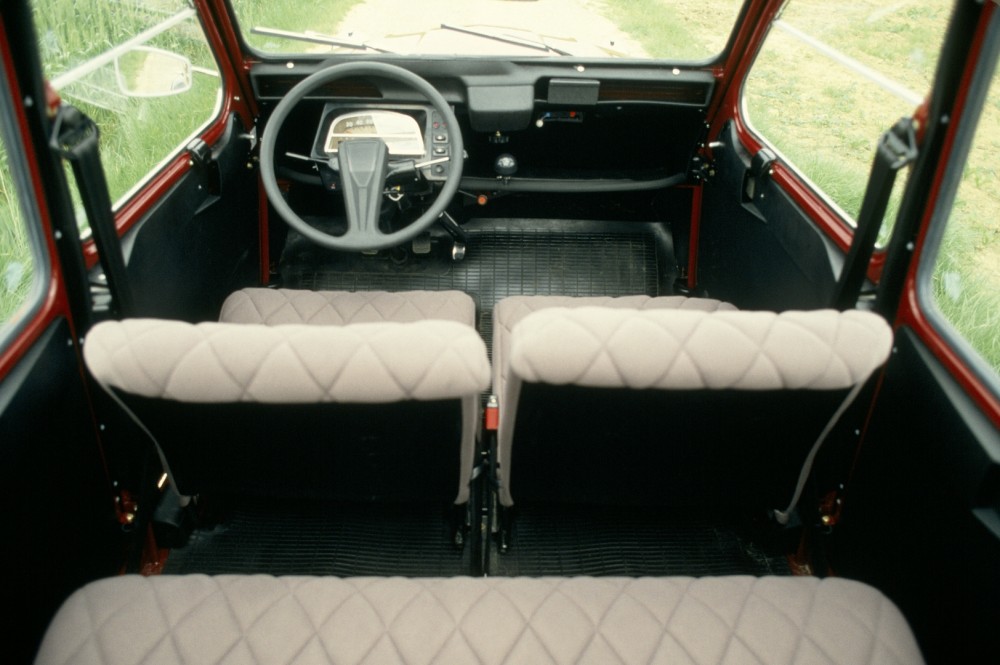 Citroën 2CV interjeras