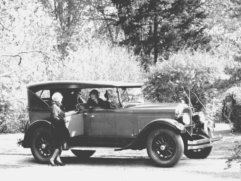 1930 Chrysler Imperial Touring