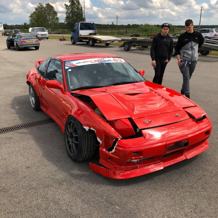 <a href='https://www.autobilis.lt/skelbimai/naudoti-automobiliai/nissan' target='_blank' class='phrase'>Nissan</a> S13