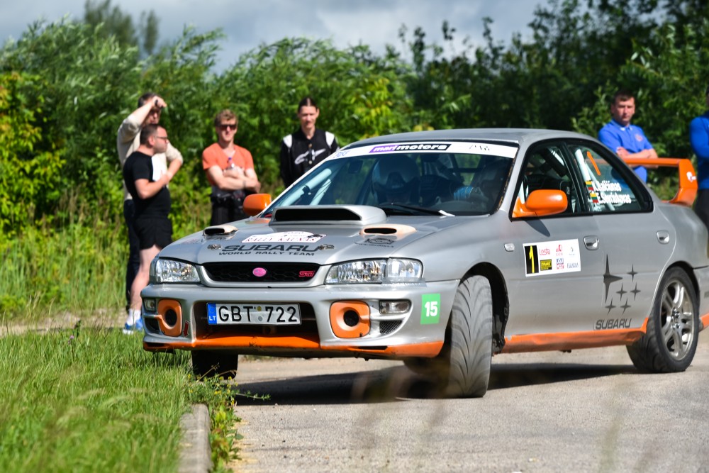 <a href='https://www.autobilis.lt/skelbimai/naudoti-automobiliai/subaru' target='_blank' class='phrase'>Subaru</a> Impreza