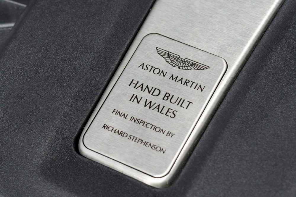 Aston Martin DBX gamyba