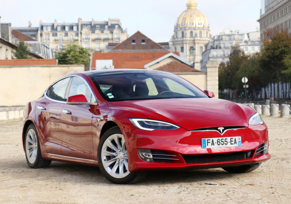 Elektrinis Tesla Model S
