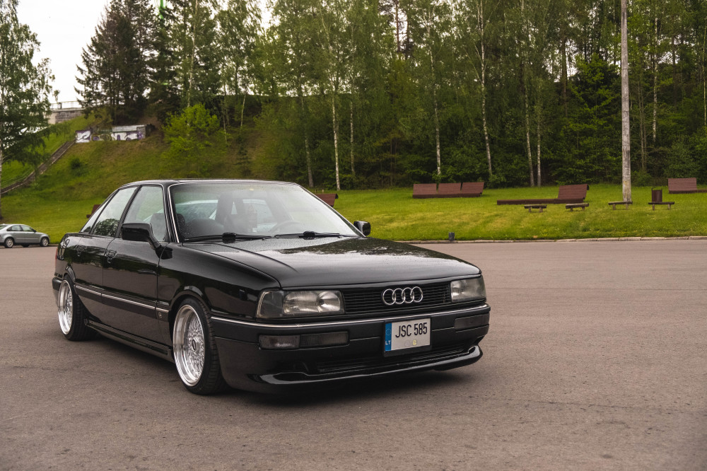 Audi 90