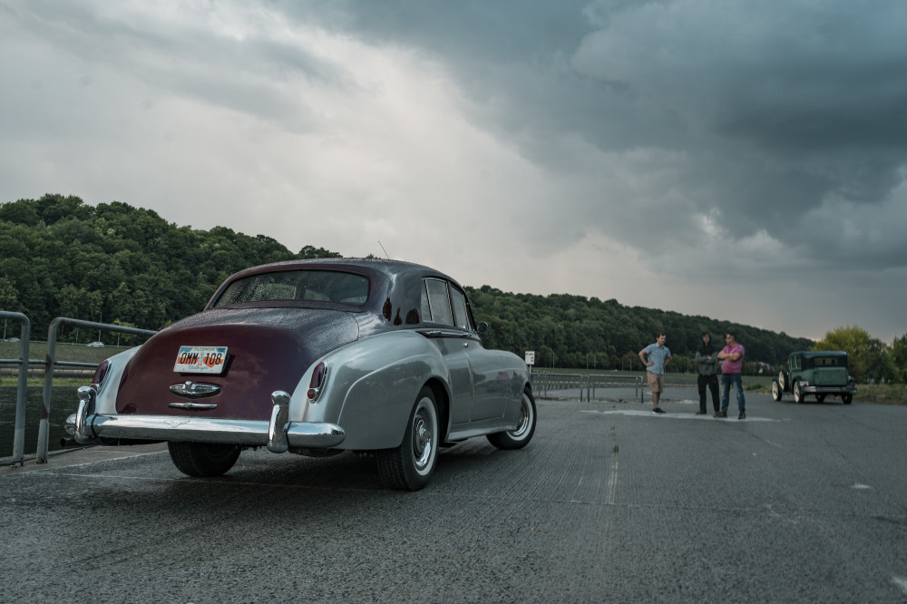 Bentley S2