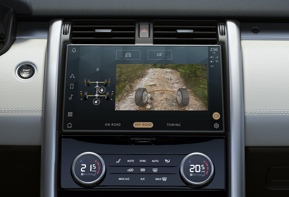 Visapusiškai atnaujintas Land Rover Discovery visureigis