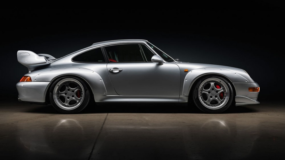Aukcione parduodamas Porsche 911 GT2 (993 kartos)