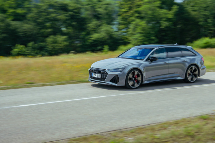 „Audi RS6 Avant“ testas: Kas per daug, tas nesveika?