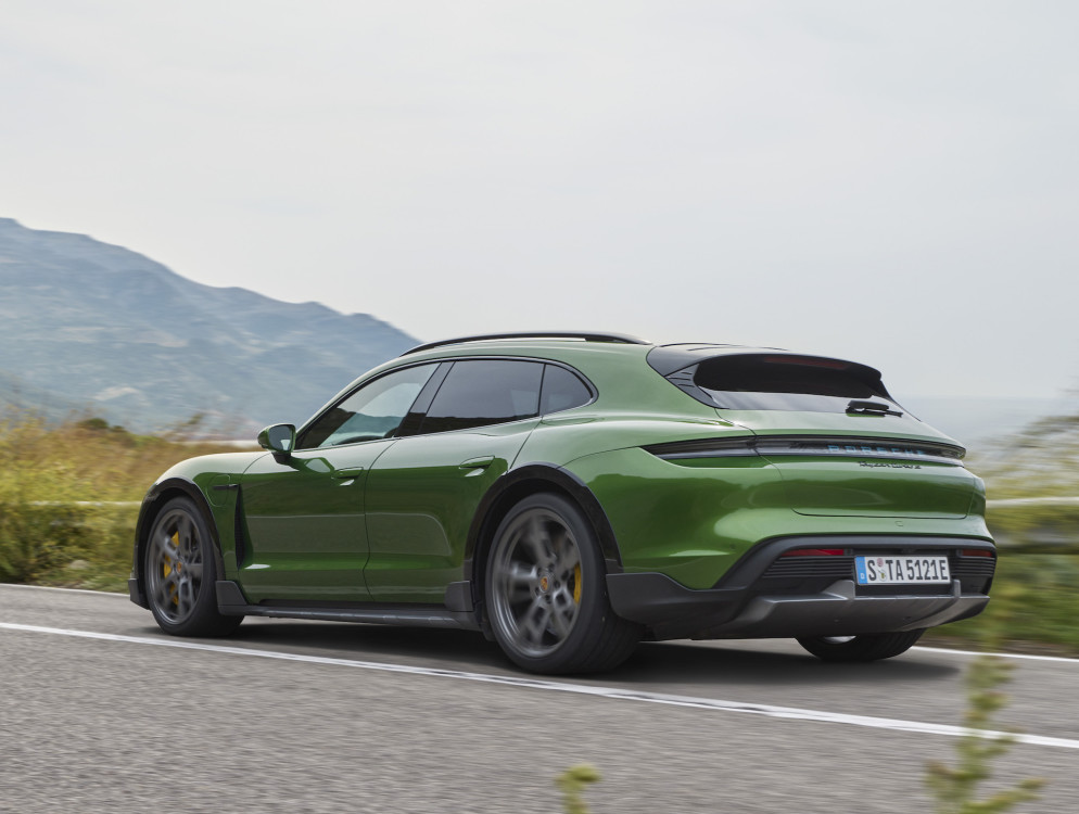 Porsche Taycan Cross Turismo