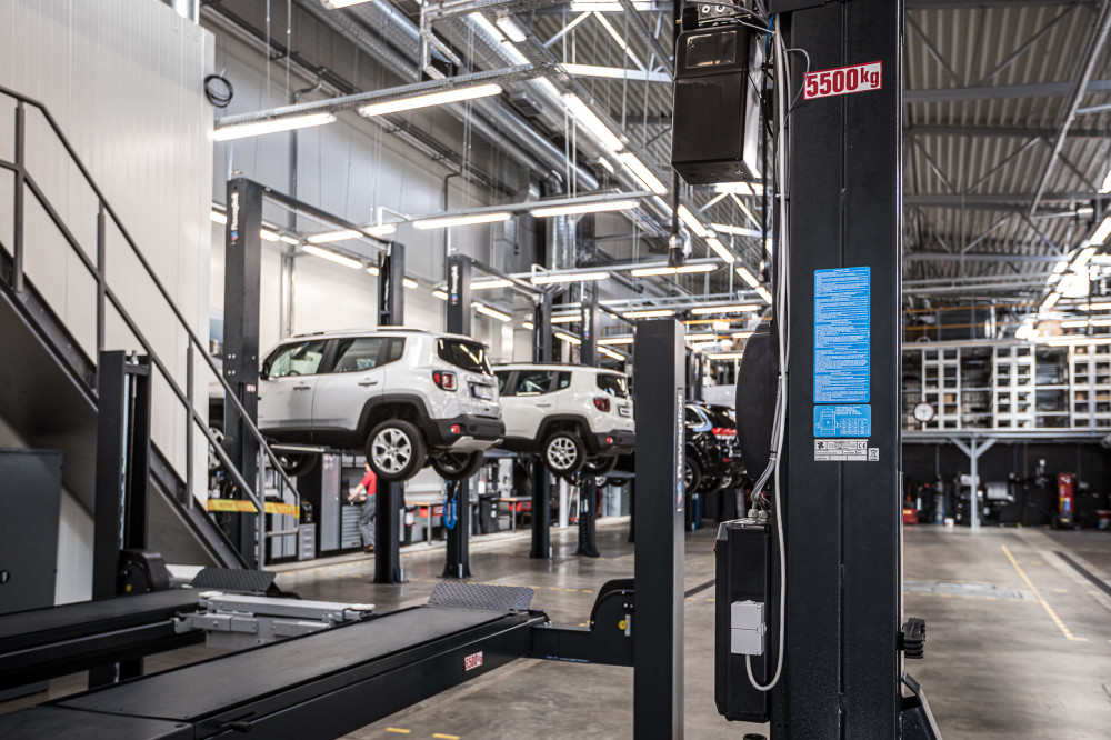 Autobrava Motors salonas <a href='https://www.tv3.lt/gaires/vilnius' target='_blank' class='phrase'>Vilniuje</a>