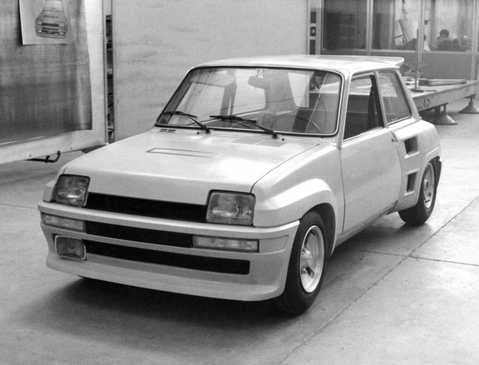 „Renault Sport“ evoliucionuoja į „Alpine“: Laikas prisiminti geriausius „Renault Sport“ padalinio modelius