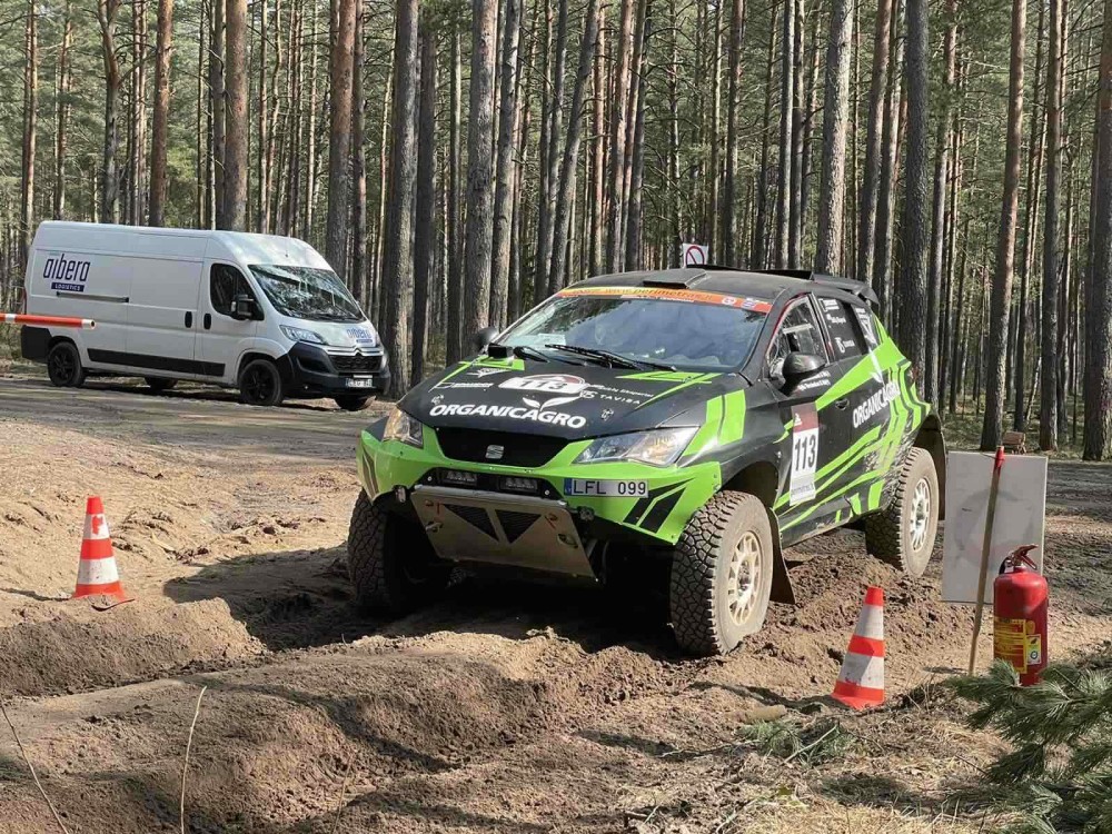 Čia startuos ir praėjusių metų čempionai, šių metų sezoną pergale jau pradėjęs „Organicagro Racing Team“ duetas – Vaidotas Paškevičius su Gyčiu Vercinsku. 