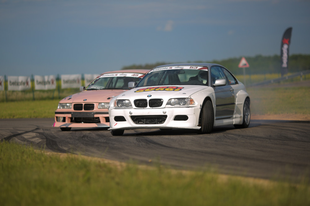 Kęstutį Petronį prisimena tie, kurie Lietuvos šonaslydį stebi bent jau dešimtmetį. Mat sportininkas prieš septynerius metus padėjo tašką savo, kaip „drifterio“, karjeroje, nes, kaip sakė pats, nusibodo viskas. 