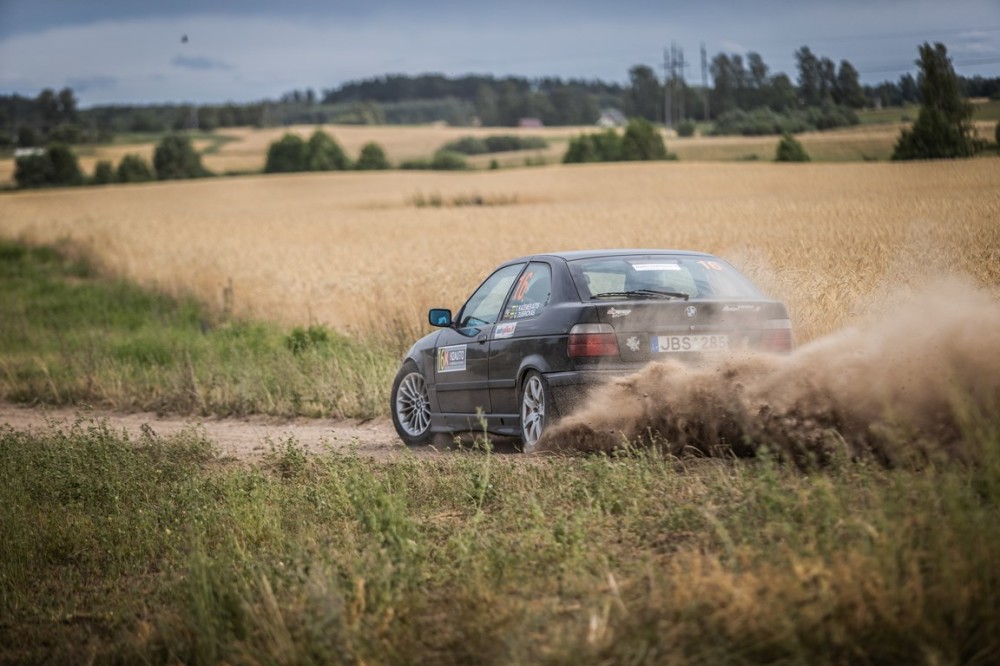 Iki „Gravel Fest Rally – Lazdijai“ varžybų likus vos kiek daugiau nei savaitei renginio organizatoriai „Marimotors Racing“ atverčia kortas ir siūlo susipažinti su greičio ruožais, jų starto laikais ir specifika.