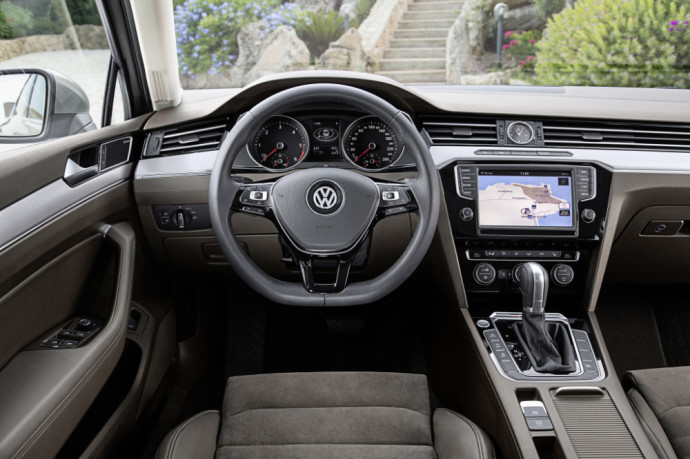 Išsami naudoto „Volkswagen Passat“ B8 automobilio apžvalga, kuri leis artimiau susipažinti su Vokietijoje pagaminta mašina.