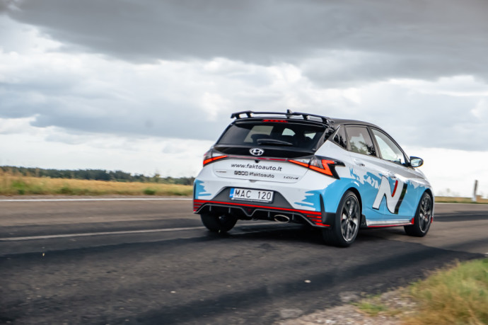 „Hyundai i20 N“ testas: Tiesiai į paširdžius „Renault Sport“ padaliniui