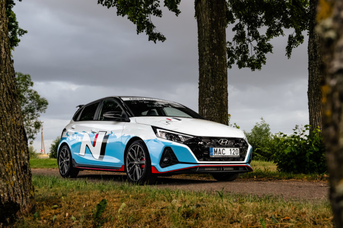 „Hyundai i20 N“ testas: Tiesiai į paširdžius „Renault Sport“ padaliniui