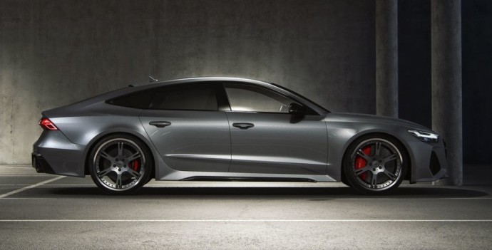 Specializuotose dirbtuvėse „Audi RS 7“ tapo superautomobilių žudiku
