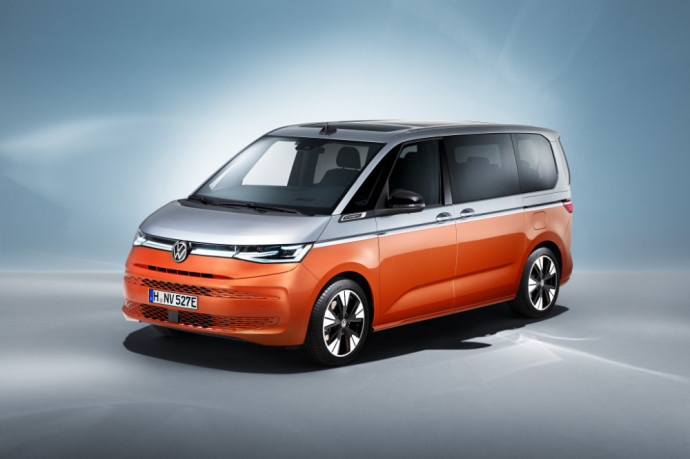 „Volkswagen Multivan“ ruošiasi pasirodymui Lietuvos rinkoje