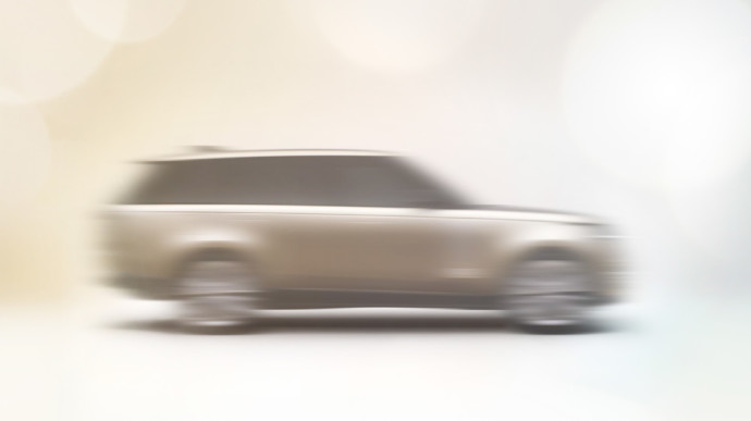 „Land Rover“ parodė pirmąsias naujojo „Range Rover“ detales