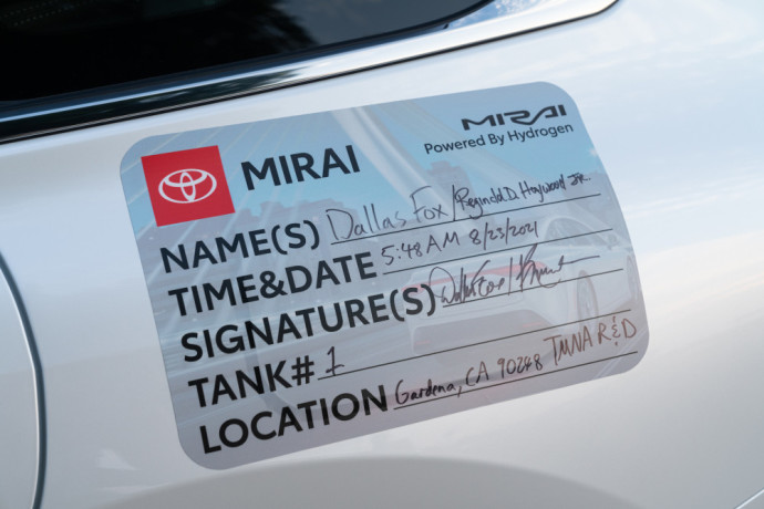 „Toyota Mirai“ pasiekė naują Gineso rekordą: įveikė 1 360 kilometrų visiškai be emisijos
