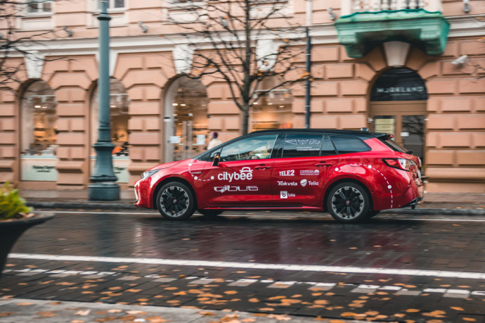 „CityBee“ kartu su JAV bendrove „Qibus“ pristatys nuotoliniu būdu valdomą automobilį