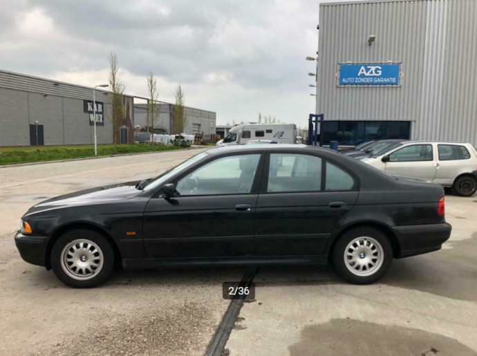 Vos 799 eurus kainuojantis visų mylimas BMW modelis turi du išskirtinumus