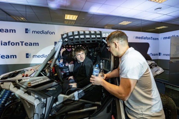 2022 m. <a href='https://www.tv3.lt/rubrika/naujienos/sportas/dakaras' target='_blank' class='phrase'>Dakaro ralyje</a> nauja komanda iš Lietuvos: #MediafonTeam