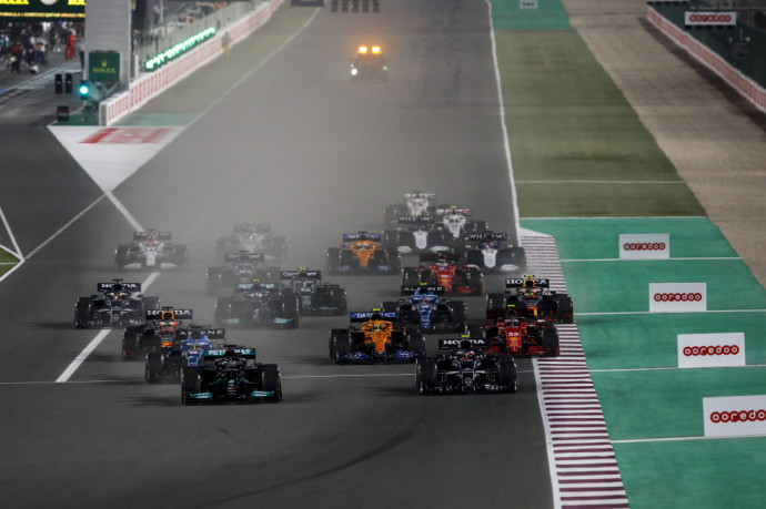 Lewiso Hamiltono iškovotą pergalę nustelbė Fernando Alonso podiumas