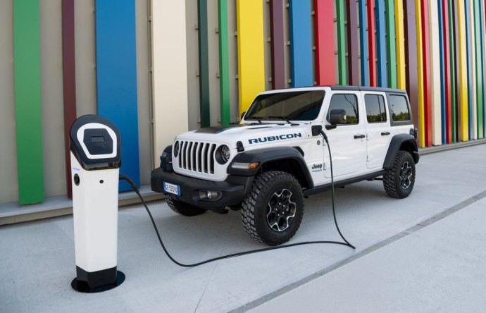 „Jeep Wrangler“ Europoje nebus pardavinėjamas su tradiciniais benzininiais arba dyzeliniais varikliais