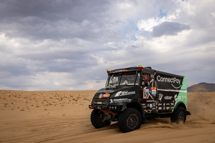 „ConnectPay Racing“ komanda ir Vaidotas Paškevičius / <a href='https://www.tv3.lt/rubrika/naujienos/sportas/dakaras' target='_blank' class='phrase'>Dakaro ralis</a> 2022