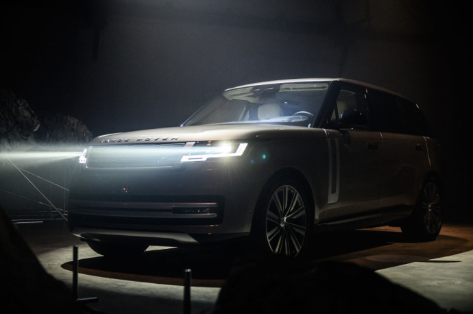 Naujos kartos Range Rover