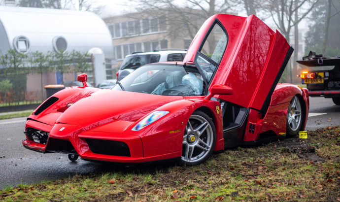 Sudaužytas Ferrari Enzo