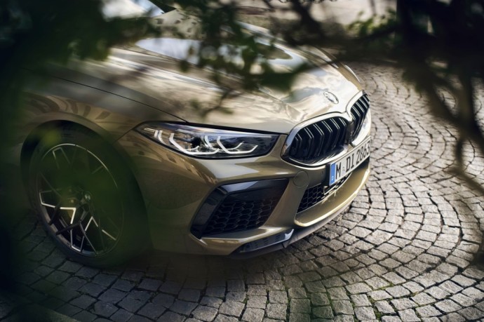 Lietuvoje atnaujinta BMW 8 serija kainuos nuo 125 890 eurų
