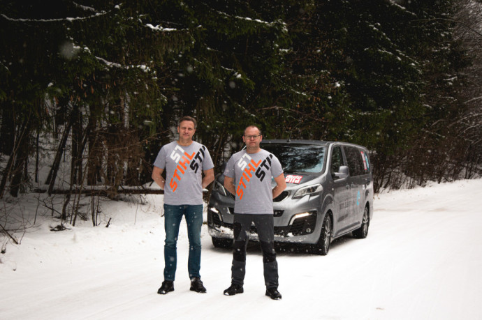 Vitoldas Milius ir Aidas Bubinas leidosi į žiemišką 5 000 km kelionę elektromobiliu