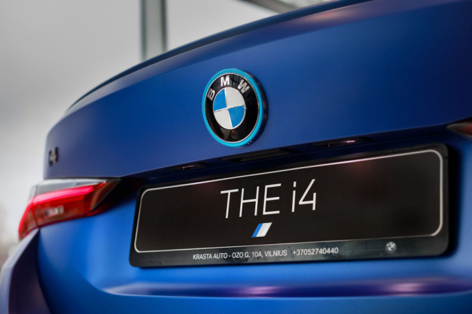 Elektrinis BMW i4